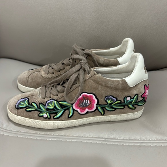 ASH Limited Gull Embroidered Sneakers sz 37 - Picture 1 of 4